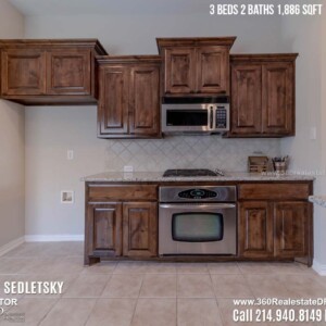 House For Sale in Little Elm, TX. 3 beds 2 baths 1,886 sqft. Frisco ISD - Call 214.940.8149 Oleg Sedletsky Realtor